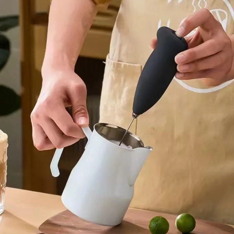 เครื่องตีฟองนมขนาดเล็ก ชาร์จผ่ - Portable Blender Usb Rechargeable บทวิจารณ์และราคา